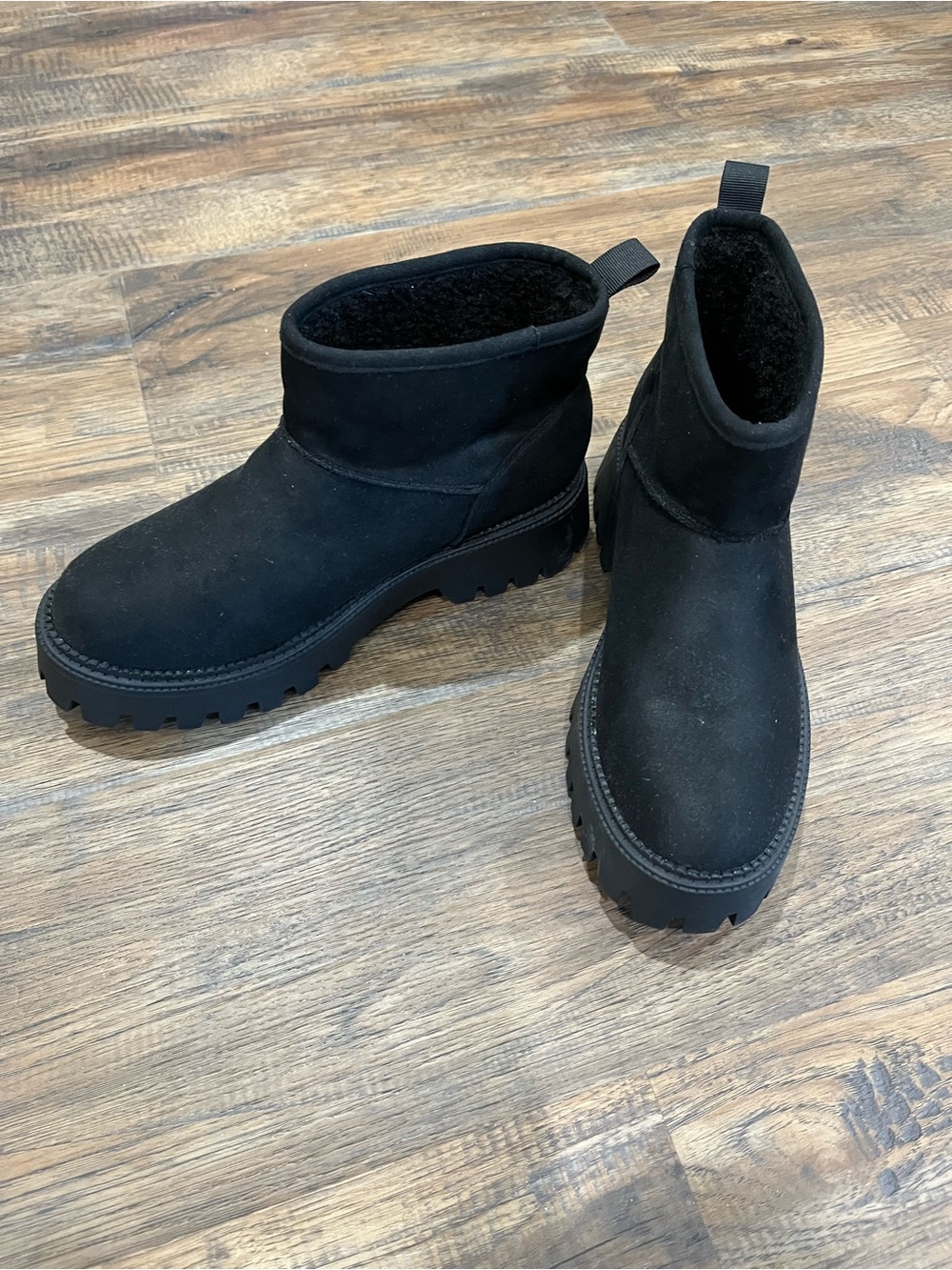 New DV by Dolce Vita Lonny Cozy Platform Lug Booties Women's Size 8